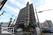 アルファライフ岡大医学部前