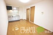 ＪＲ牟岐線二軒屋駅まで徒歩18分