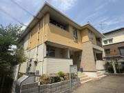 ＪＲ片町線忍ケ丘駅まで徒歩8分