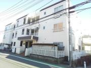東武伊勢崎・大師線獨協大学前駅まで徒歩15分