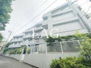 小田急小田原線新百合ヶ丘駅まで徒歩4分