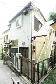 小田急小田原線読売ランド前駅まで徒歩6分