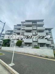 ＪＲ片町線四条畷駅まで徒歩12分