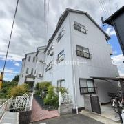 私市ロイヤルマンション