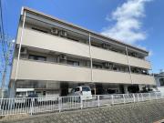 富山地鉄富山市内線諏訪川原駅まで徒歩14分