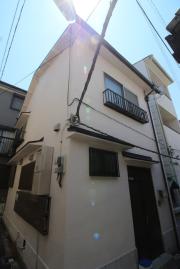 谷町六丁目貸家