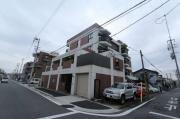 アドハウス