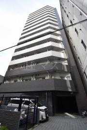 地下鉄御堂筋線心斎橋駅まで徒歩8分