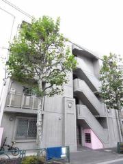都営大江戸線落合南長崎駅まで徒歩7分