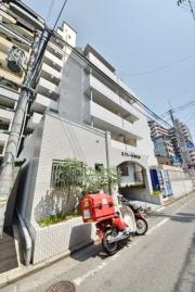 地下鉄七隈線渡辺通駅まで徒歩12分