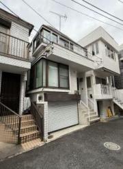 フェレイラ 貸家