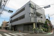 ＪＲ総武線（各駅停車）吉祥寺駅までバス約10分 徒歩1分