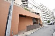 都営大江戸線六本木駅まで徒歩13分