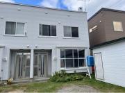 西岡3条6丁目 テラスハウス