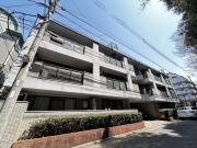 西鉄天神大牟田線西鉄平尾駅まで徒歩10分