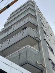 東京メトロ丸ノ内線新中野駅まで徒歩4分
