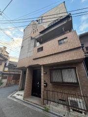 西成区岸里戸建