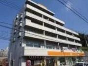 小田急小田原線新百合ヶ丘駅まで徒歩4分
