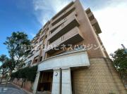 INSURANCE（インシュランス） BLDG（ビルディング）.（ト