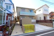 アドゥコ上泉町