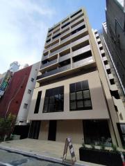 FRAMES AKASAKA