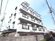 近鉄難波・奈良線富雄駅まで徒歩3分