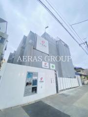 Log登戸Station side