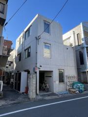 東京メトロ丸ノ内線西新宿駅まで徒歩8分