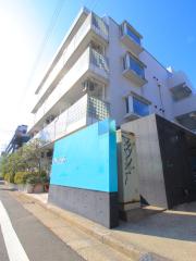 G・K HAUS