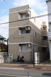 地下鉄七隈線六本松駅まで徒歩12分