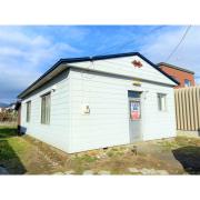 新川町2丁目借家