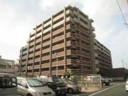 ＪＲ鹿児島本線折尾駅までバス約6分 徒歩3分