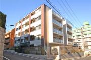 ＪＲ総武線（各駅停車）信濃町駅まで徒歩6分