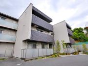 近鉄難波・奈良線学園前駅まで徒歩6分