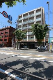 ＪＲ鹿児島本線九州工大前駅まで徒歩20分