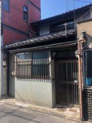 JR二条駅西貸家