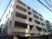 みなとみらい線元町・中華街駅までバス約15分 徒歩1分