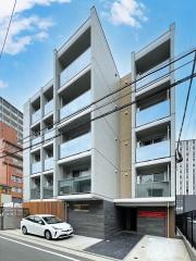 地下鉄七隈線渡辺通駅まで徒歩9分