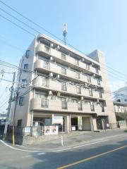 地下鉄七隈線福大前駅まで徒歩16分