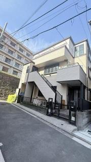 初音町1丁目 貸戸建