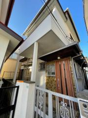 学園東町2丁目貸家