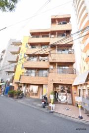 キャロル江坂