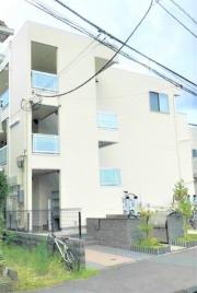 京王相模原線京王稲田堤駅まで徒歩3分