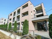 ＪＲ常磐線柏駅までバス約10分 徒歩3分