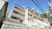 阪急神戸線神戸三宮駅まで徒歩14分