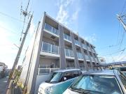 近鉄京都線富野荘駅まで徒歩11分