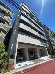 THE RESIDENCE N