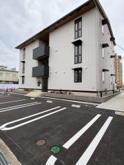Pearl Court