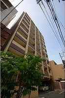 地下鉄七隈線渡辺通駅まで徒歩8分