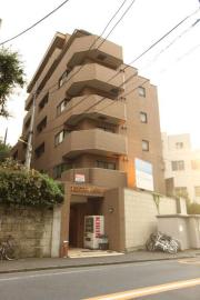 ＪＲ山手線代々木駅まで徒歩3分